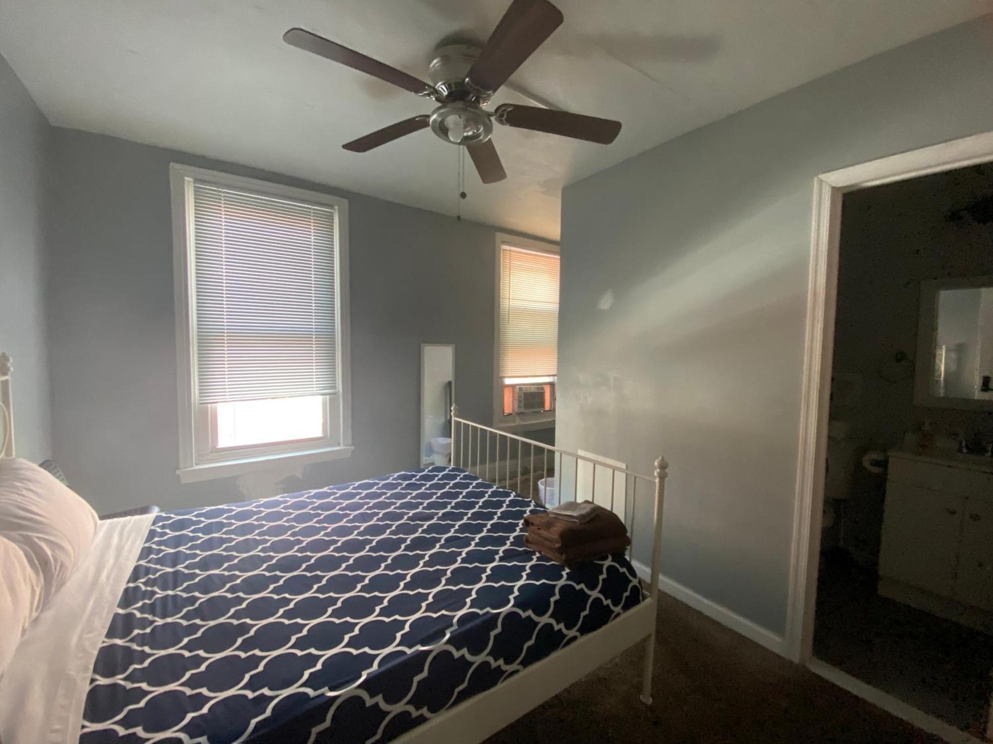 Clover 2900 - Apartment And Rooms With Private Bathroom Near Washington Ave South Philly Филадельфия Номер фото